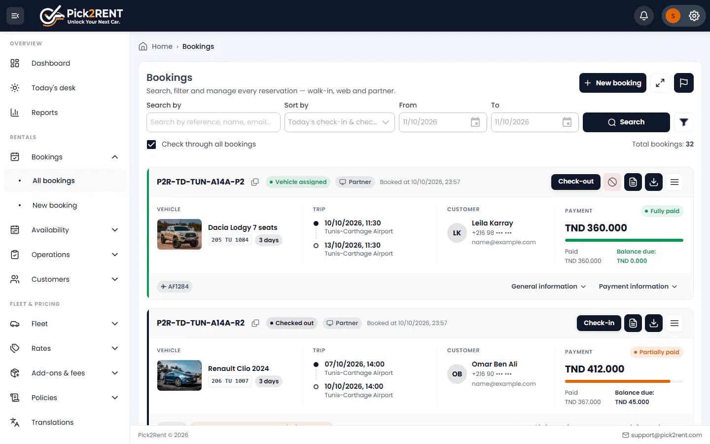 Booking cards with vehicle, trip and payment status